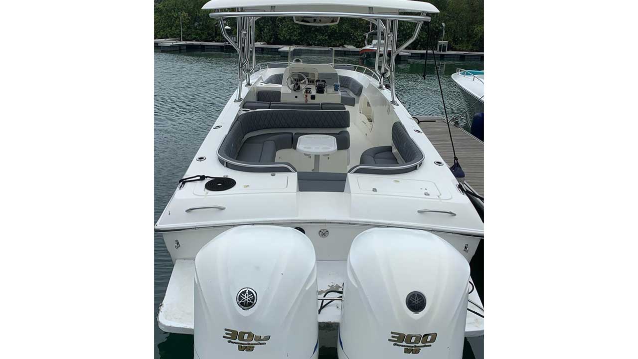 Bote Deportivo 38FT BL